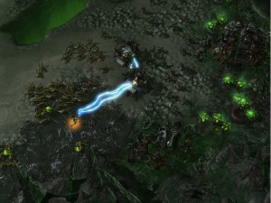 StarCraft II: Heart of the Swarm - Attacking Infested Terrans on Char